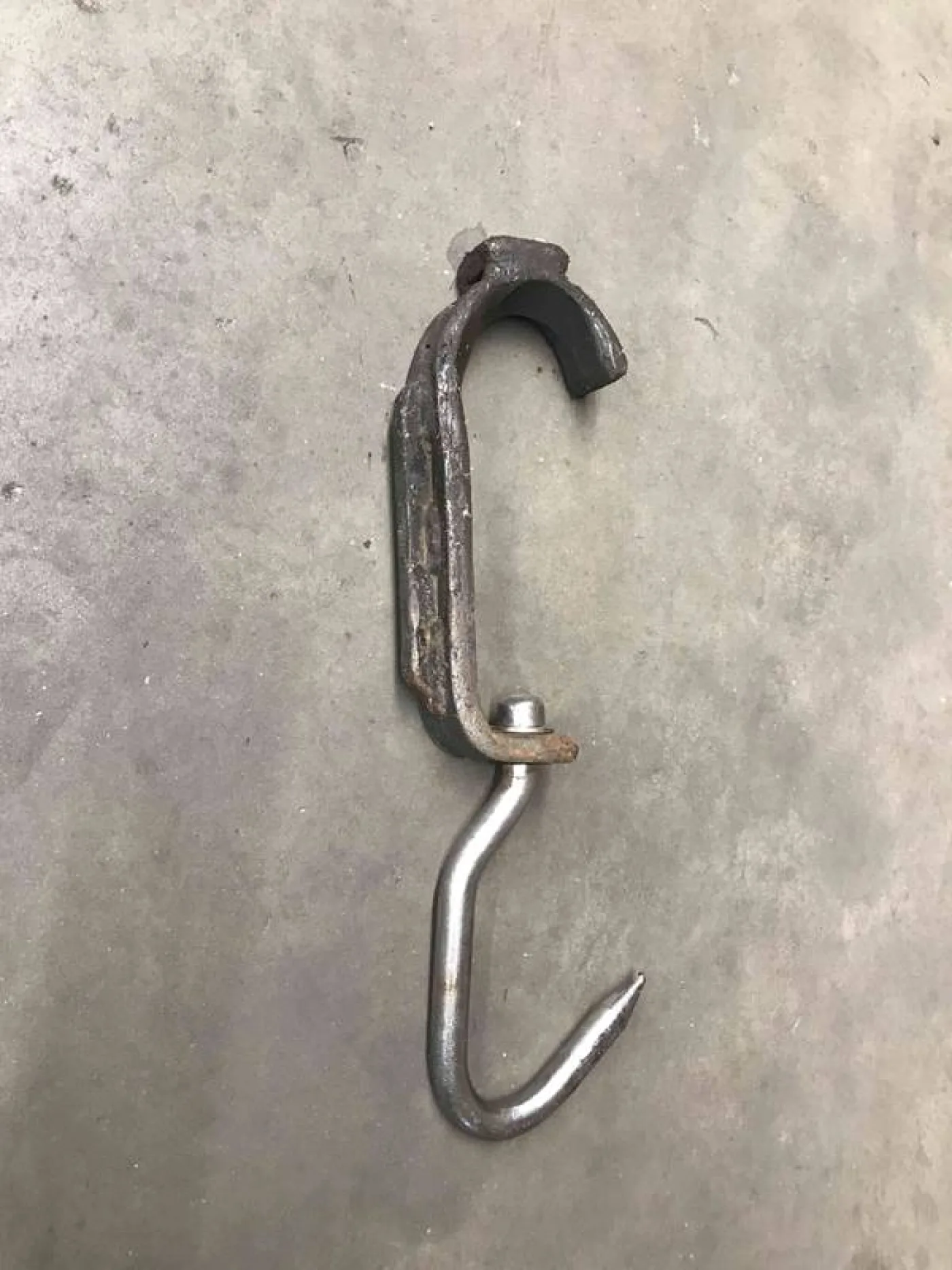 Slaughter hook (sliding) - 1