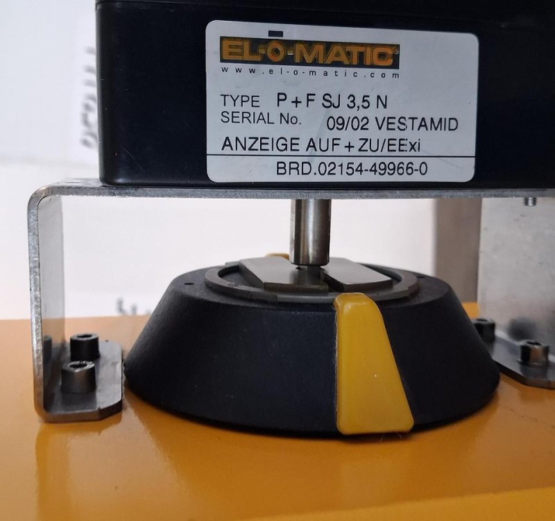 Klappenarmatur mit ELO-MATIC Pneumatikantrieb vom Typ P+F SJ 3,5 N DN250