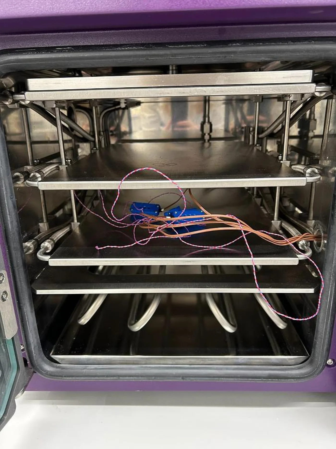 SP Virtis Advantage Pro Freeze Dryer - 2