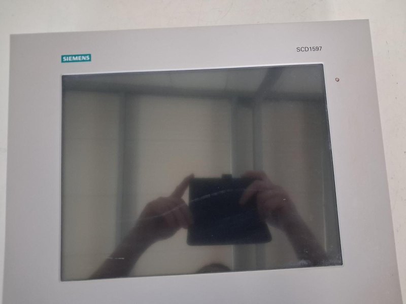 Siemens SCD1597-ET 6AV8100-1BB00-0AA1 Industrial Display Panel