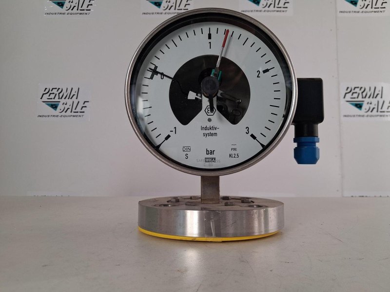 WIKA NG160 Pressure Gauge 0–3 bar with Inductive Contact
