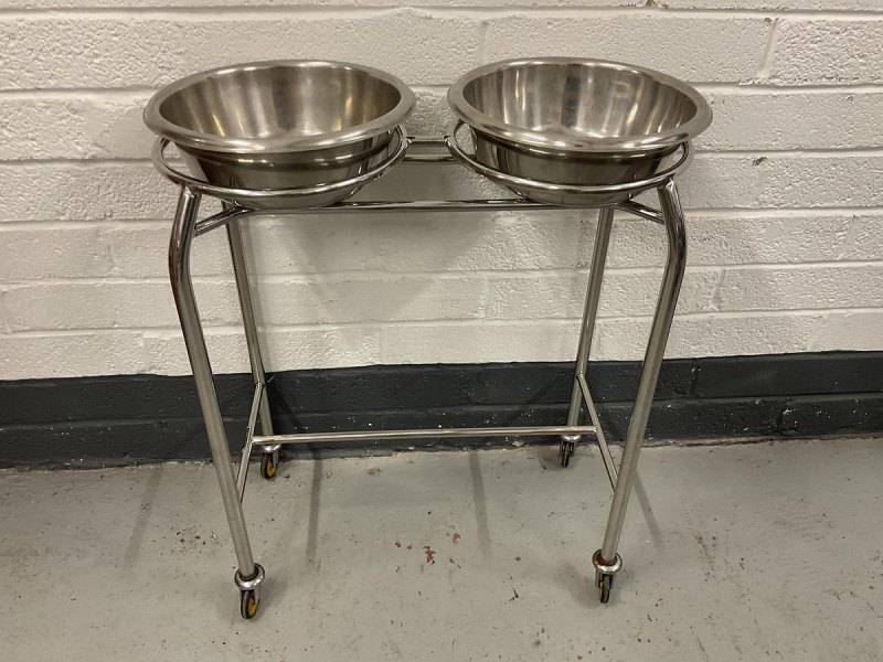 AC Daniels Double Bowl Stand
