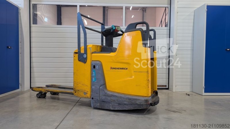 Jungheinrich ERE 225 f. P.