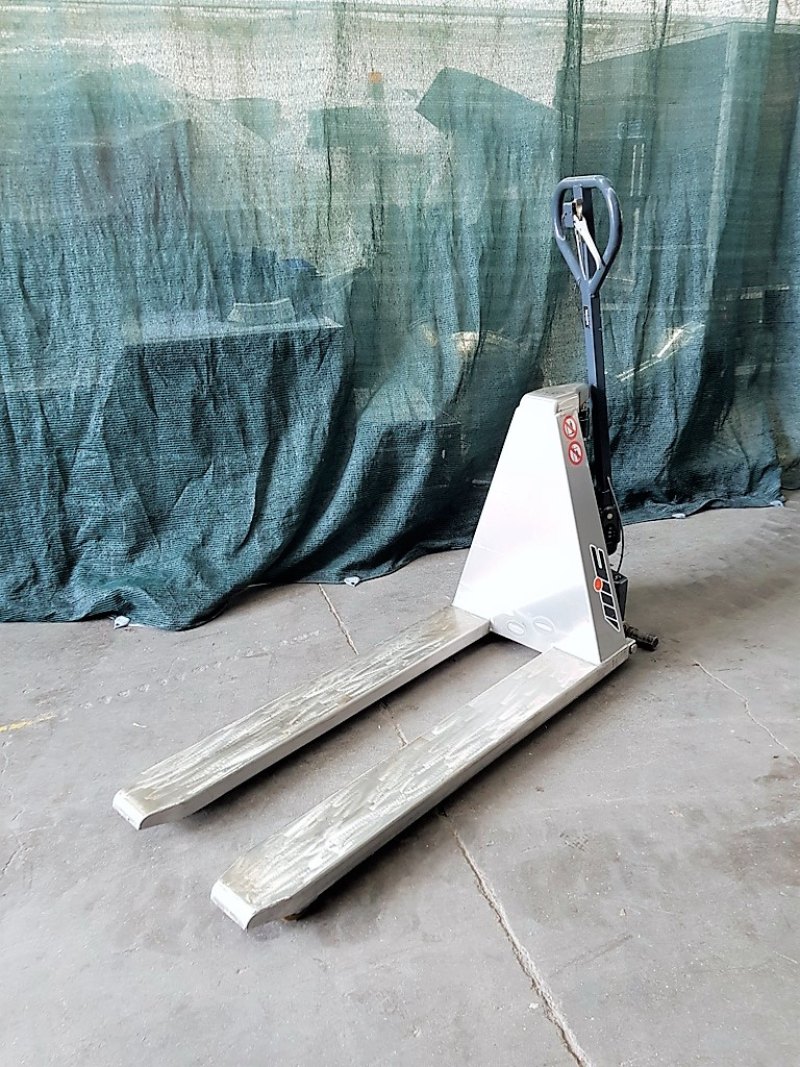 TRANSPALLET CON SOLLEVAMENTO A POMPA MANUALE – MIC MOD. TMXV/GV54X115