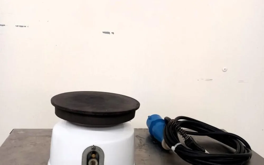 PIASTRA RISCALDANTE LABORATORIO