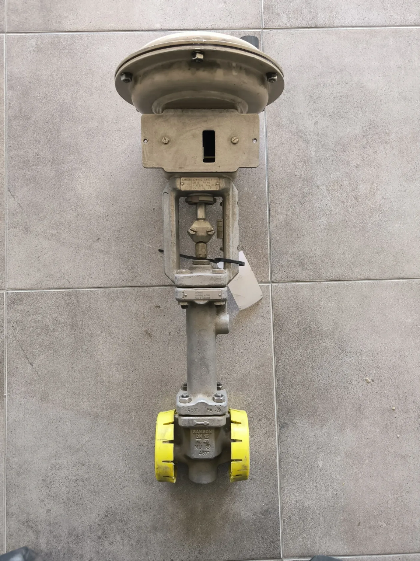 PROPORTIONAL VALVE SAMSON DN15 PN40 WITH PNEUMATIC ACTUATOR 324102 - 1
