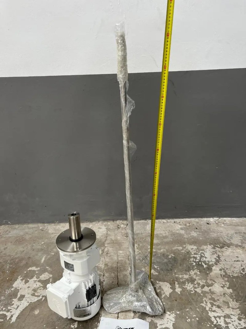 STAINLESS STEEL 3-BLADE PROPELLER TYPE AGITATOR NBI 0.55 kW 194 rpm