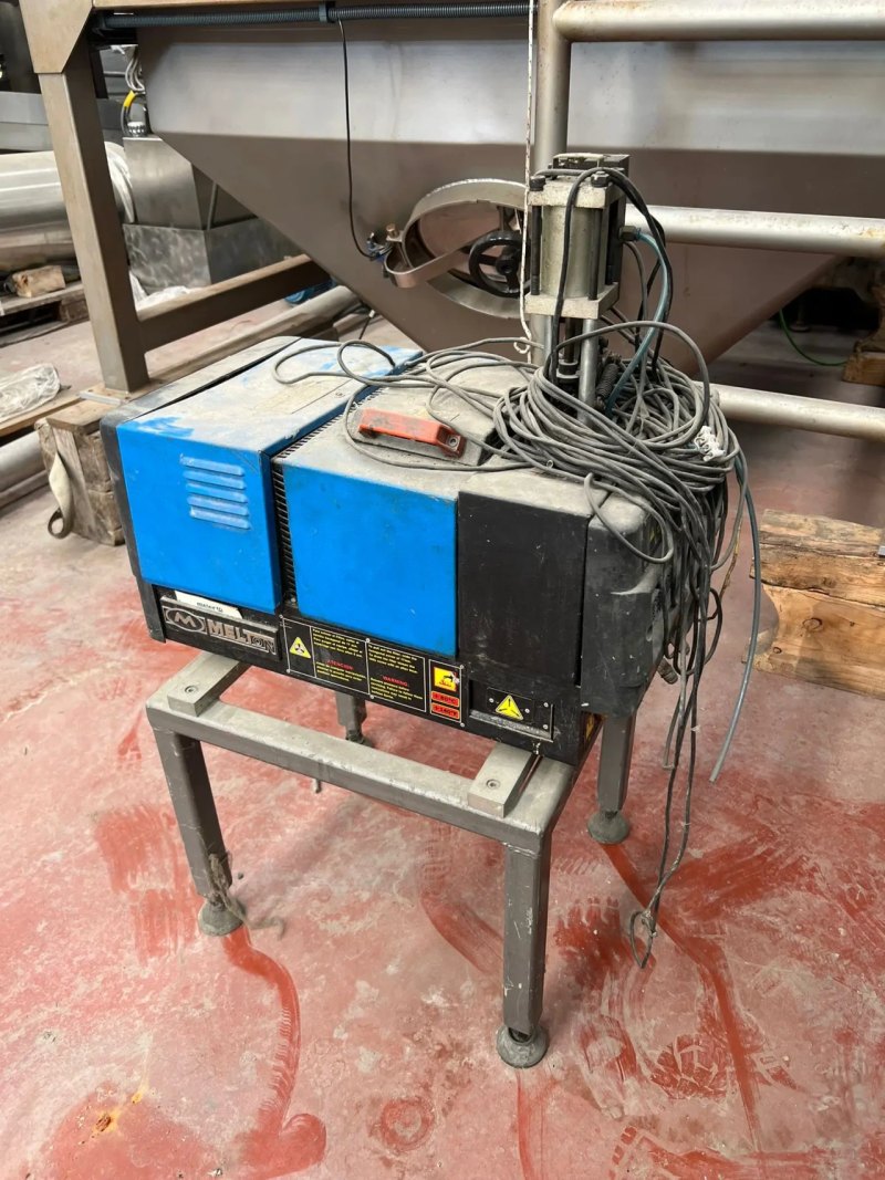 MELTON 4KG A1402 HOT MELT ADHESIVE APPLICATOR