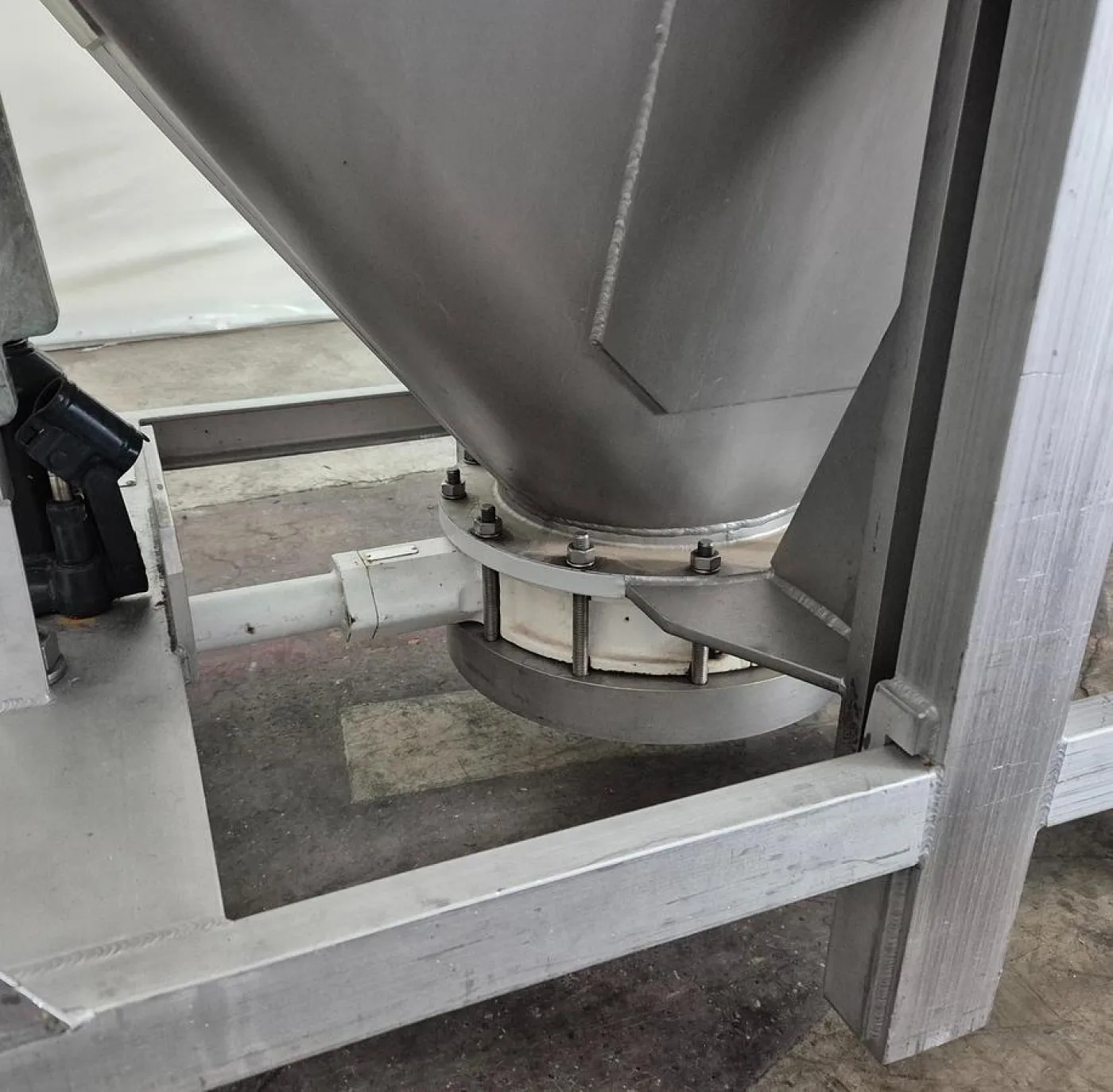 Edelstahl-Maurer AG IBC-Behälter mit Halar-Beschichtung 670 ltr. - 5