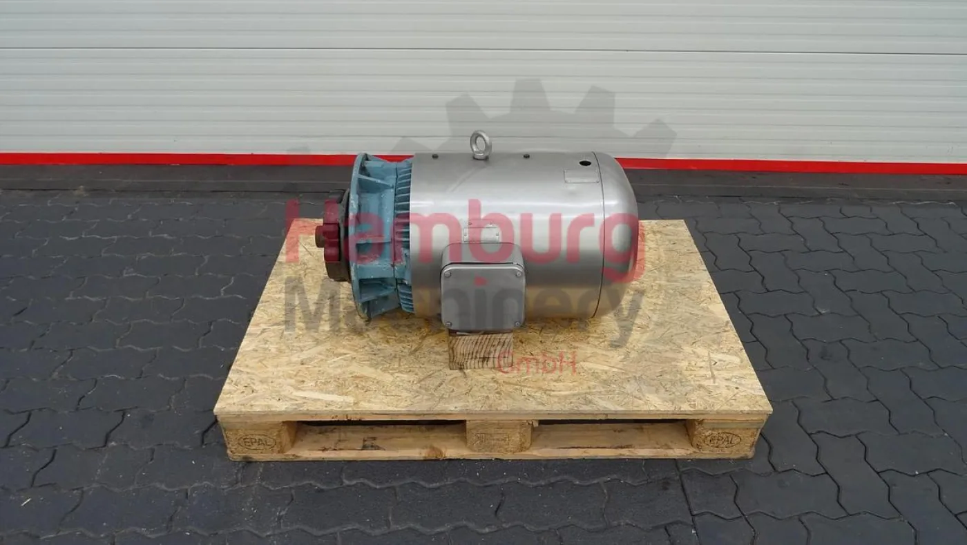 Motor with stainless steel motor cover - Loher GmbH - 30 kW - GEA Westfalia SAMM 20006 - 1