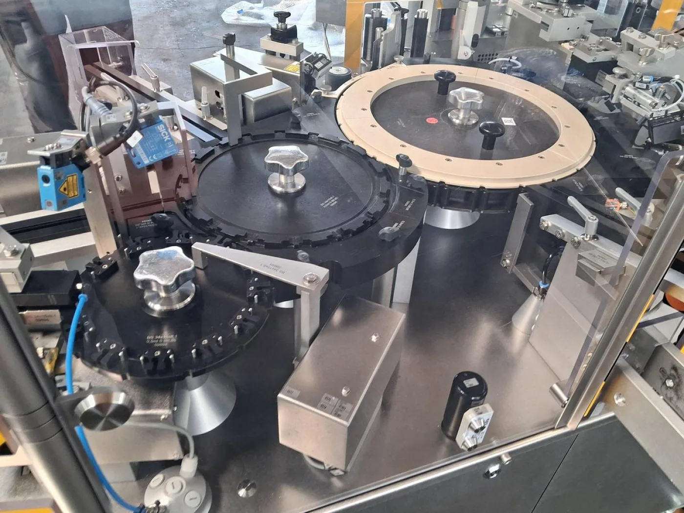 Bausch+Ströbel ES1001 Rundläufer Etikettiermaschine - 6