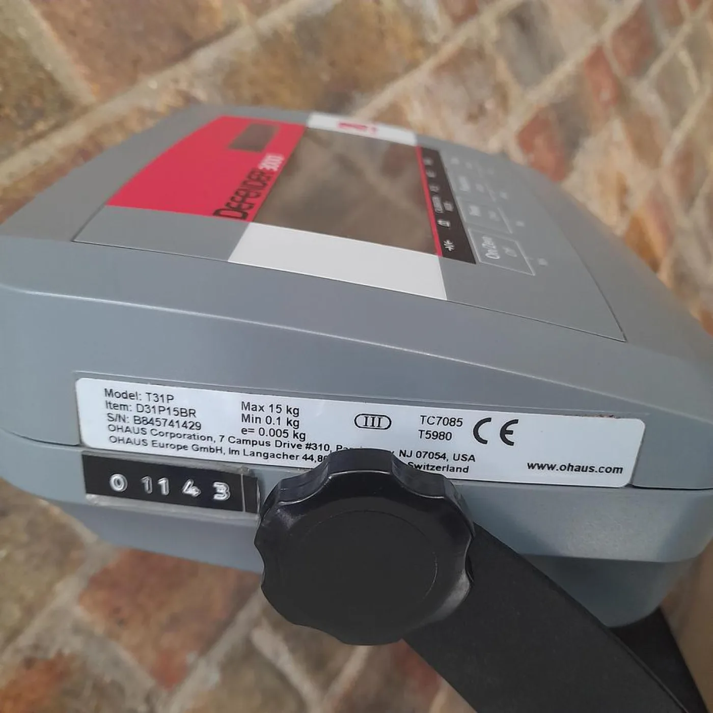 OHaus Defender 3000 Table Top Scales - 5