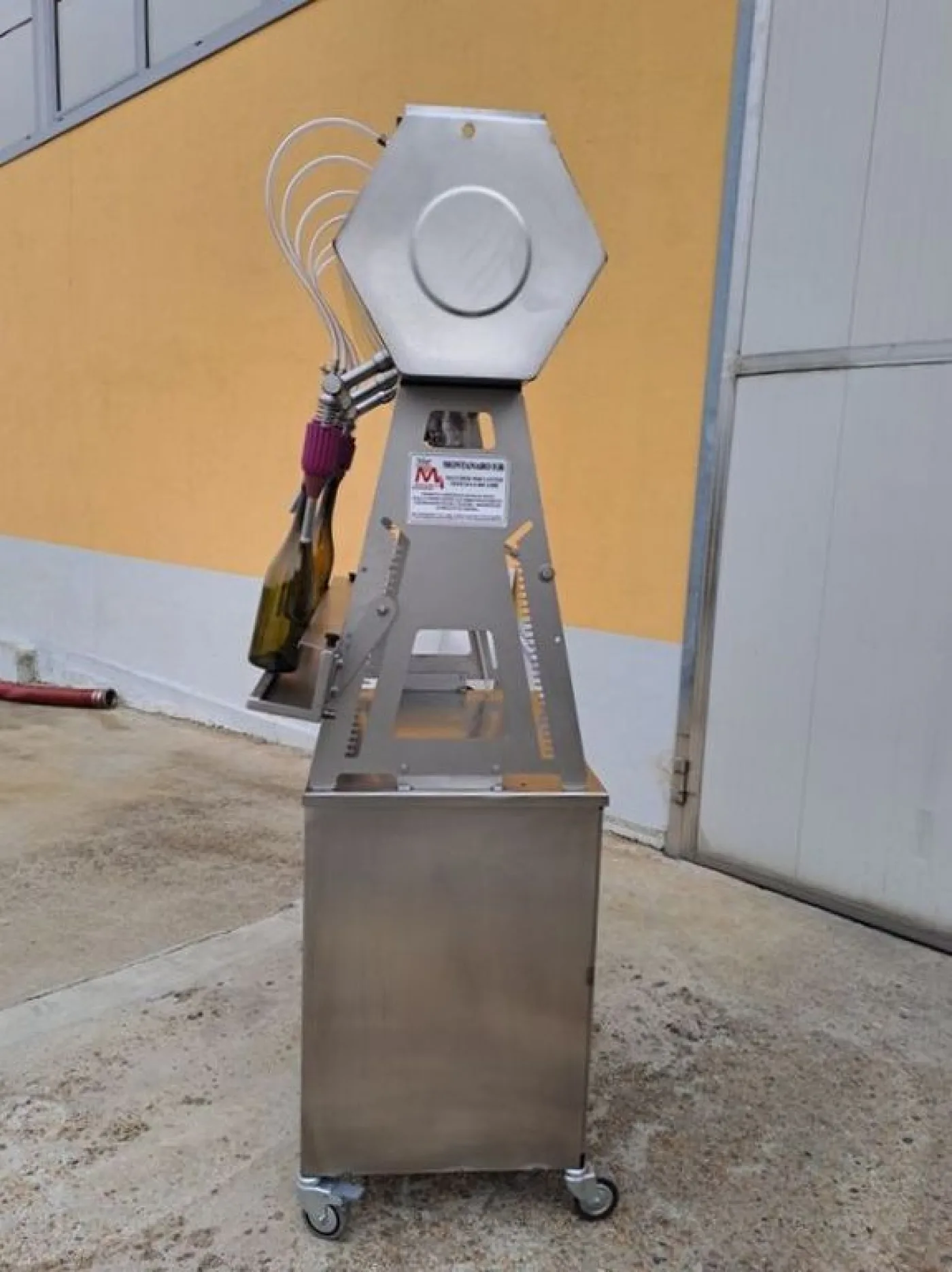 IN-LINE FILLER 6 NOZZLES FIRM MF IN STAINLESS STEEL ON WHEELS, SECOND HAND MACHINE - 6