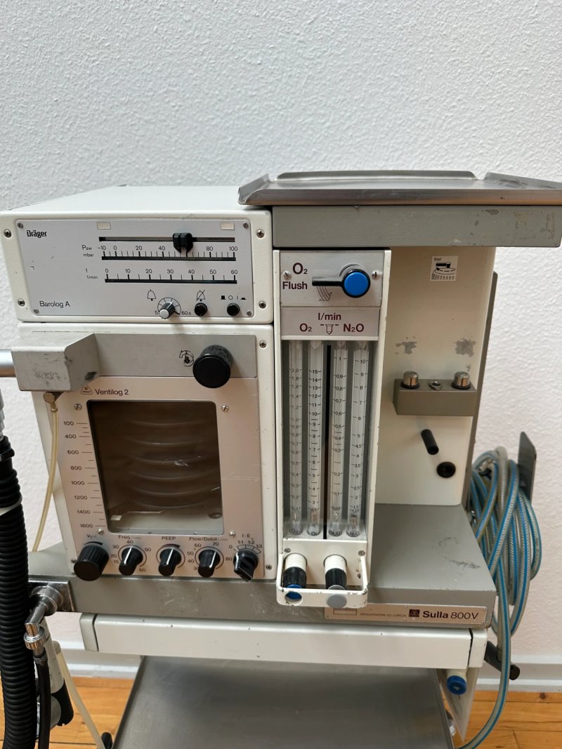 Dräger Sulla 800 V Narkosebeatmungsgerät
