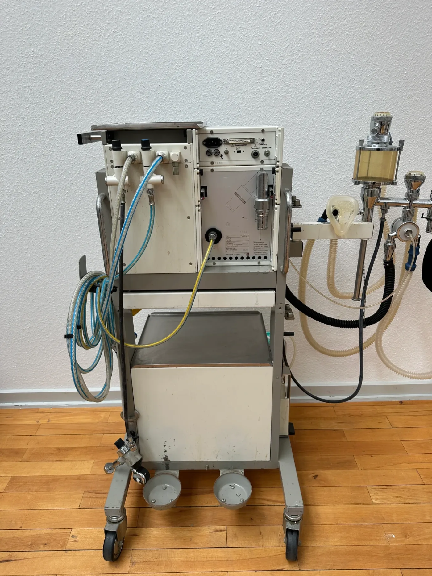 Dräger Sulla 800 V Narkosebeatmungsgerät - 6