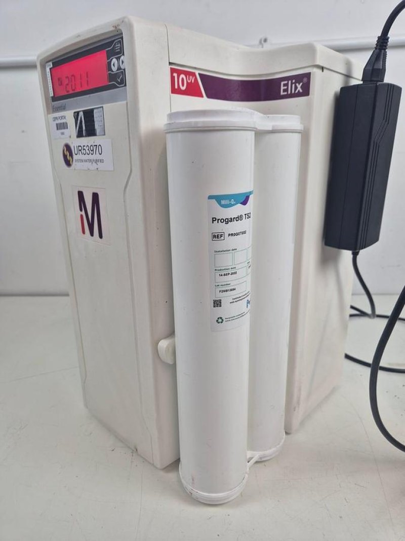 Millipore Elix Essential 10 UV Water Purification System