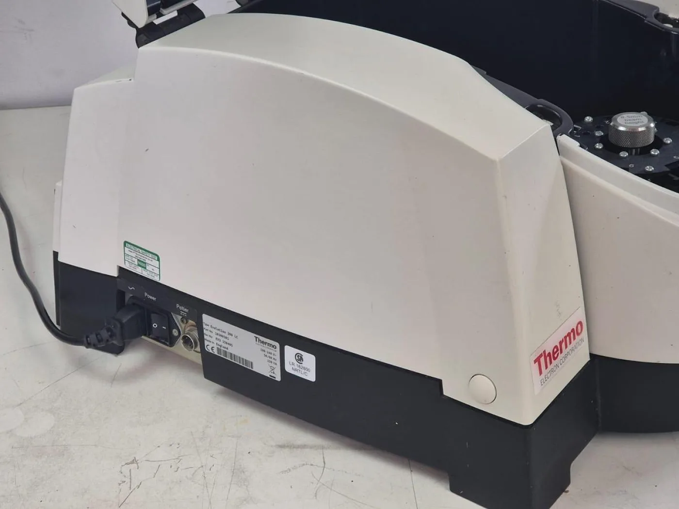 Thermo Scientific Evolution 300 UV-Visible Spectrometer - 6