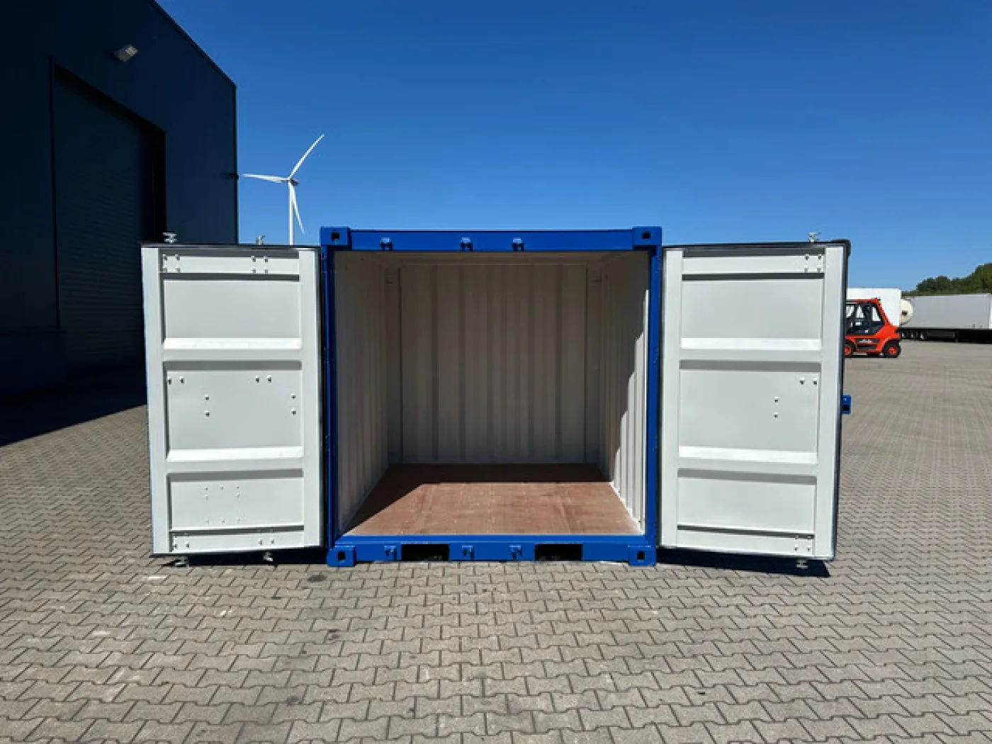 NEW 8FT DV CONTAINER STANDARD - 8