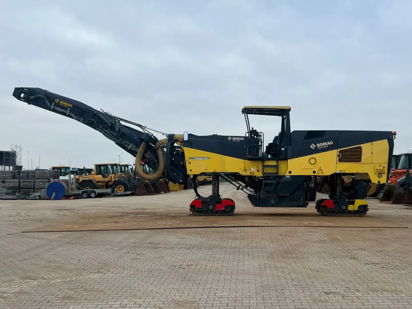 Bomag BM2000/75 Cold Planer - 2