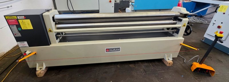 Motorische 3-Walzen Blechrundbiegemaschine IRM 2050 x 130