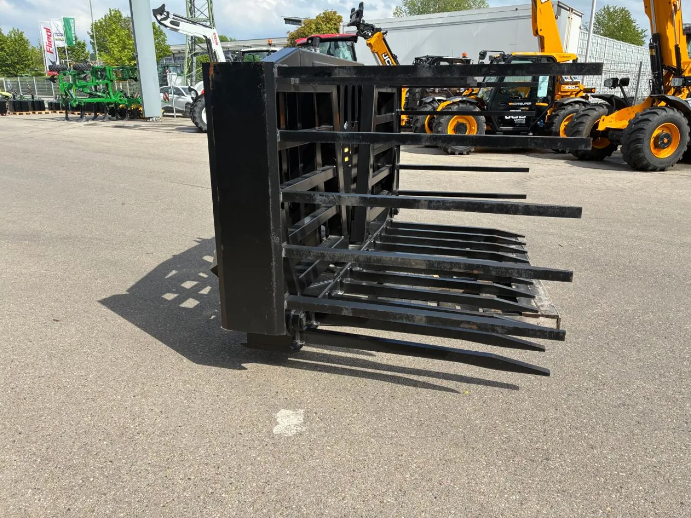 Ladewerkzeug JCB Anbaugeräte Silageverteilgabel - 8