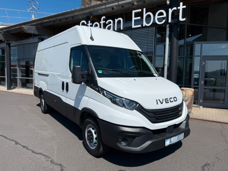 Iveco Daily 35S18HA8 V Kastenwagen *R 3.520*AHK*