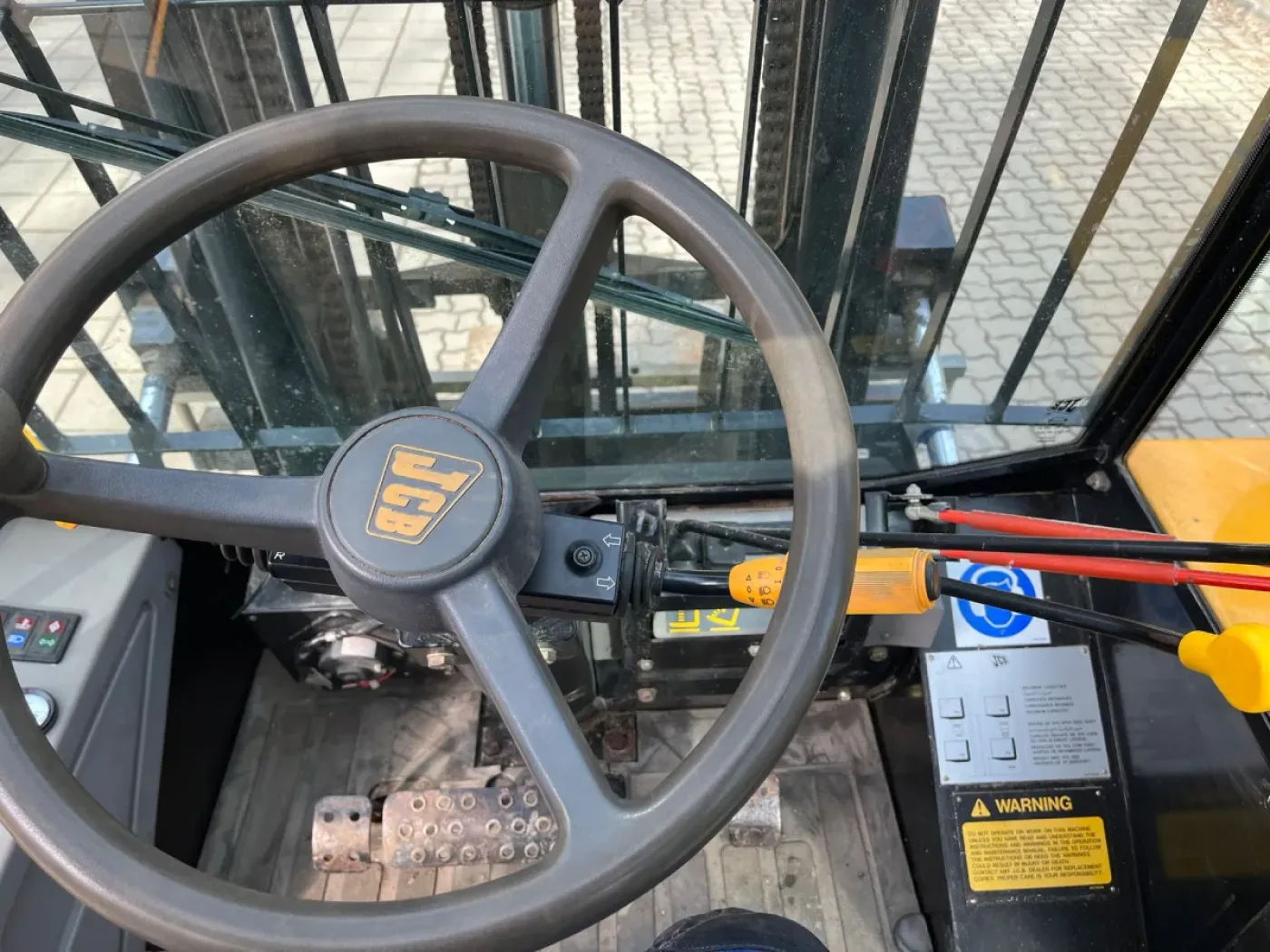 JCB - 930 - 8