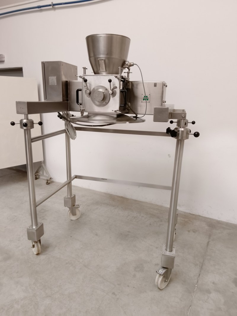 GRANULATORE OSCILLANTE – MANES – MOD. SE 300
