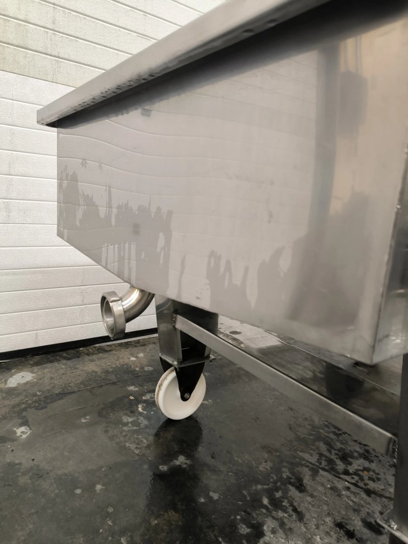 STAINLESS STEEL BIN 650 LITRES