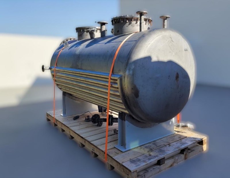 Horizontal tank