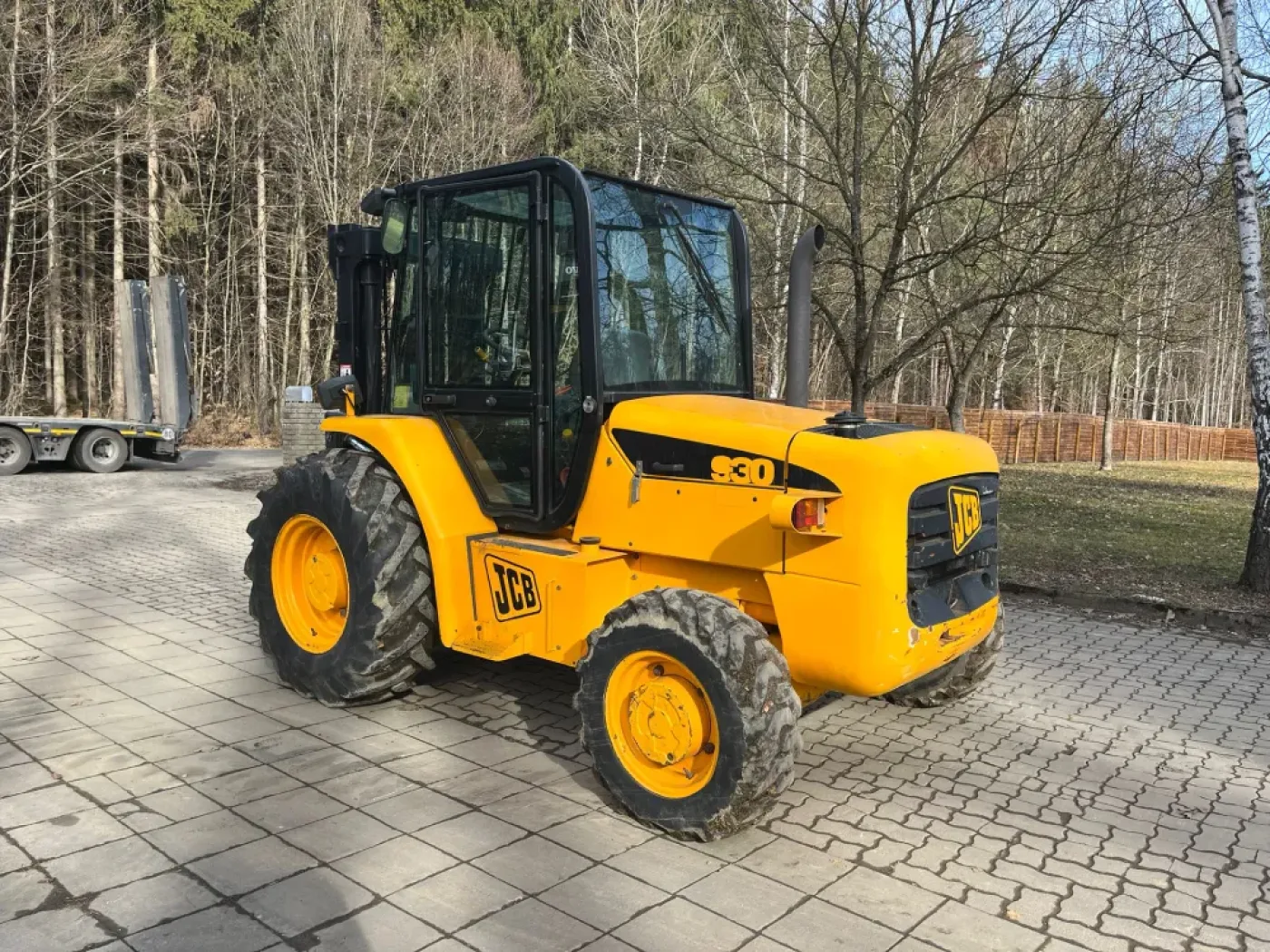 JCB - 930 - 4