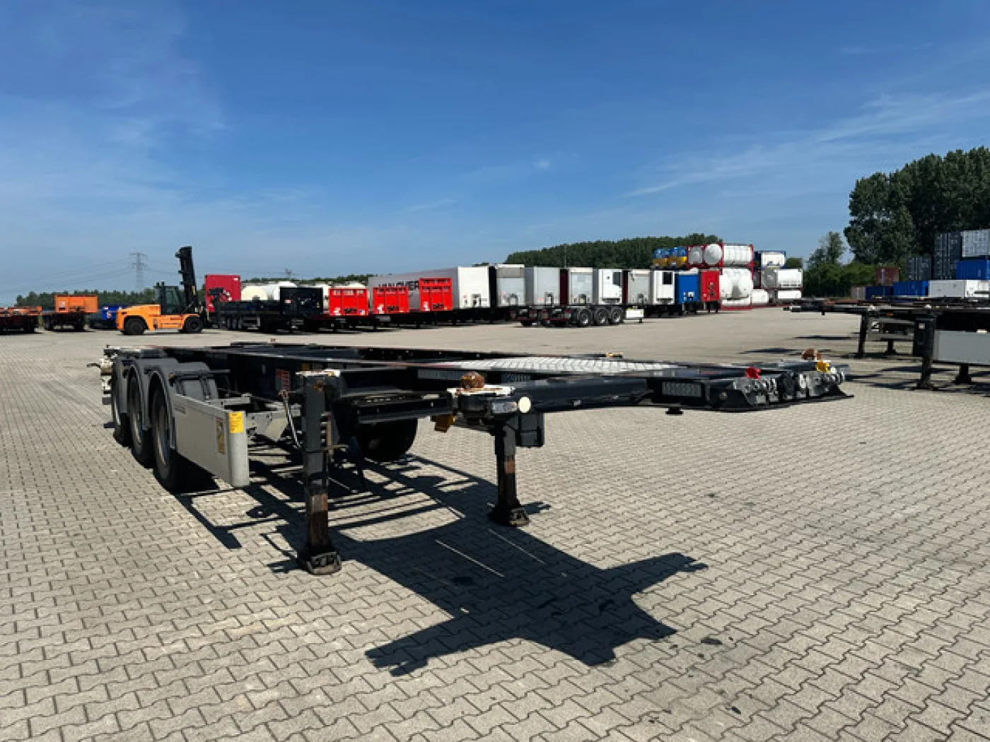 LAG 20FT/30FT ADR Chassis / BPW DRUM / ADR (EXII, EXIII, FL, AT) / NL-Chassis / 10x available - 7