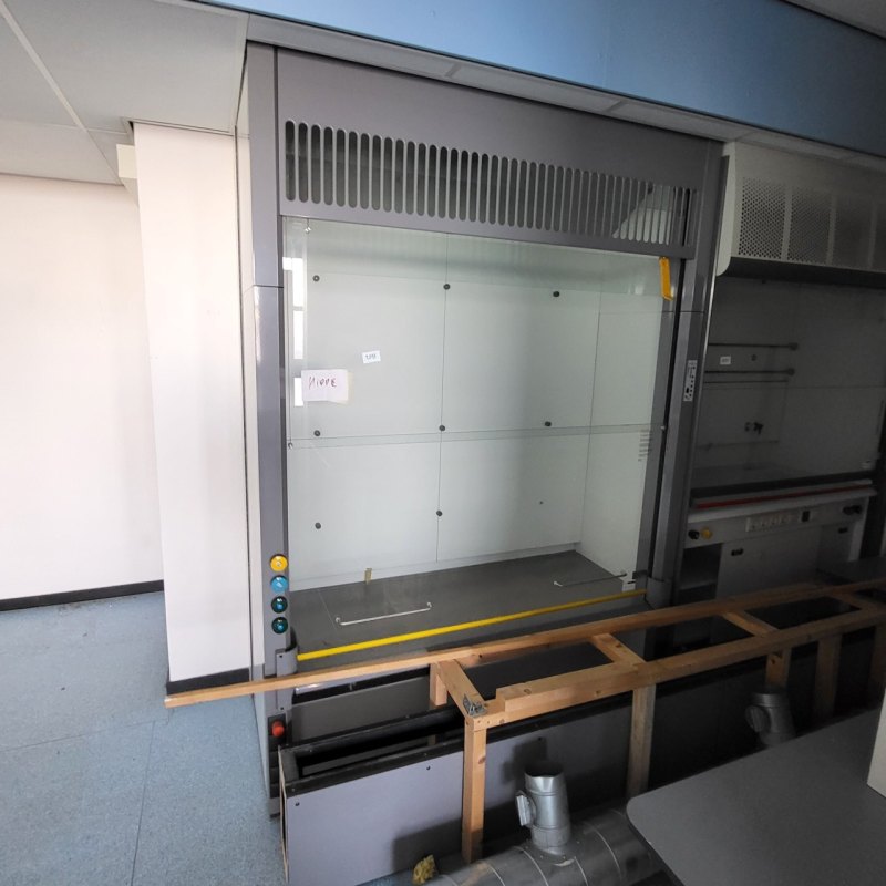 2033 - Used S+B Fumehood (180cm)