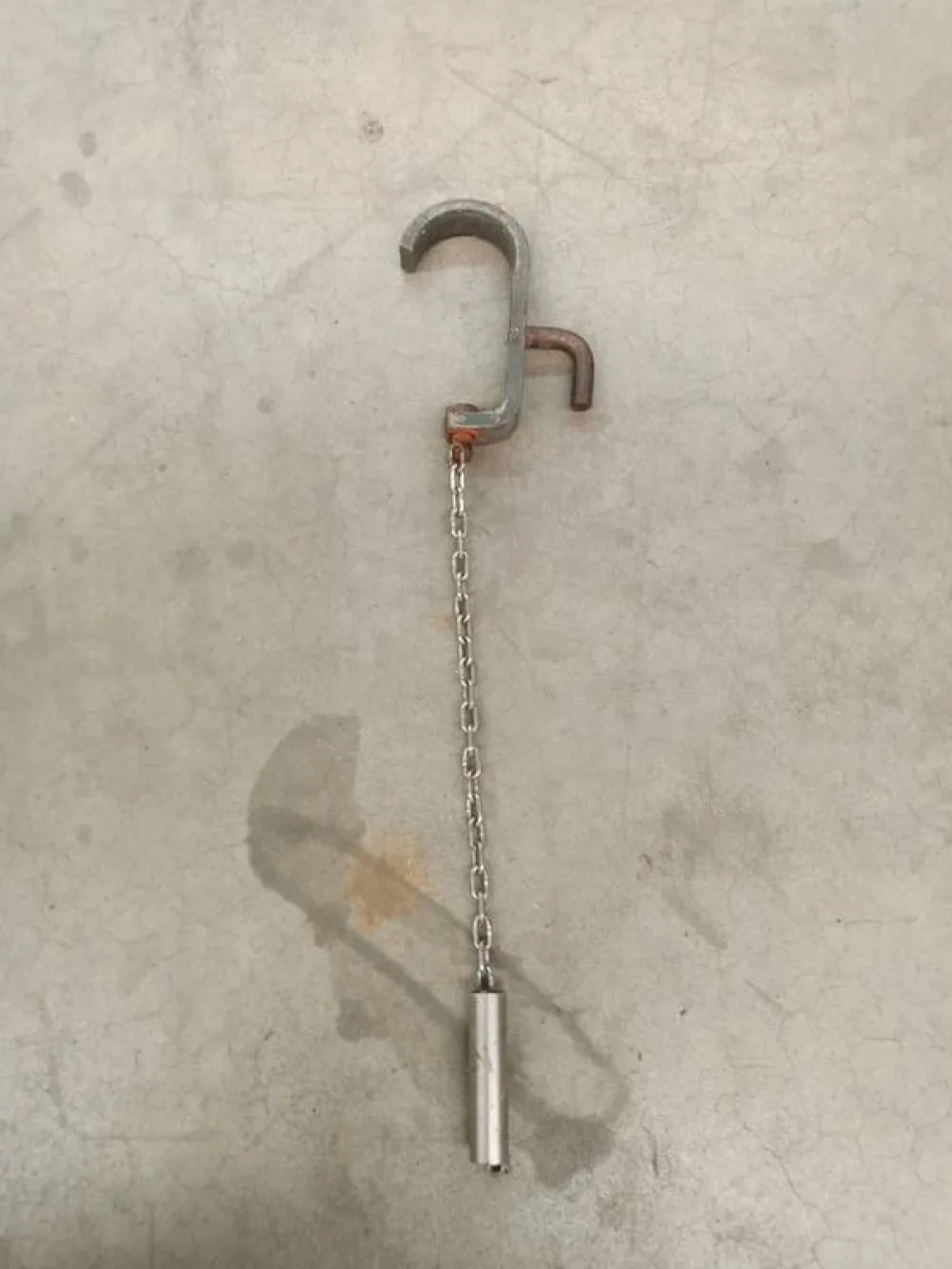 Bleeding hooks slide