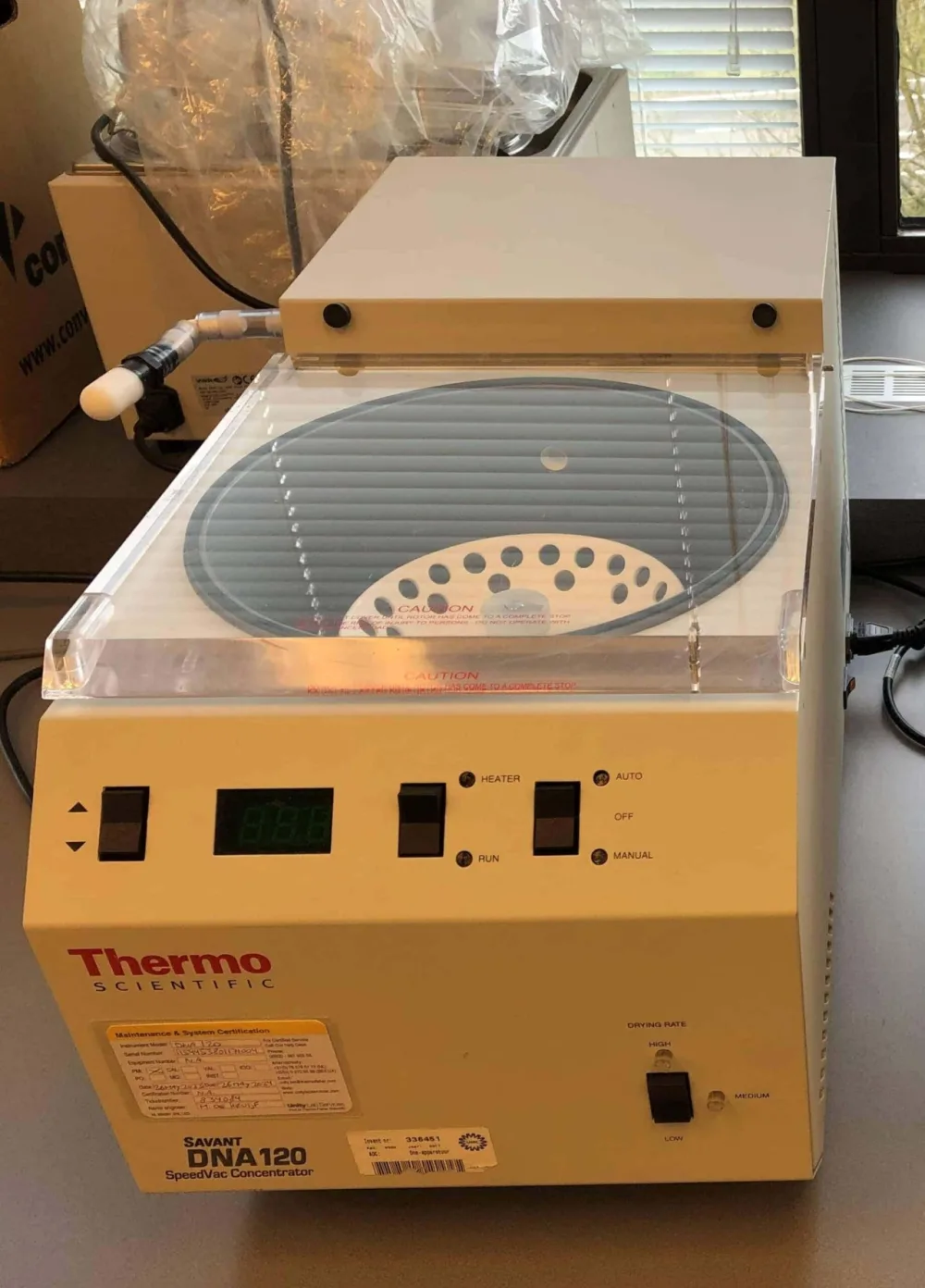 Thermo Savant DNA 120 SpeedVac Concentrator