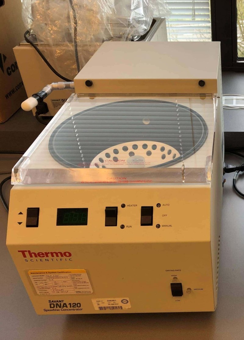 Thermo Savant DNA 120 SpeedVac Concentrator