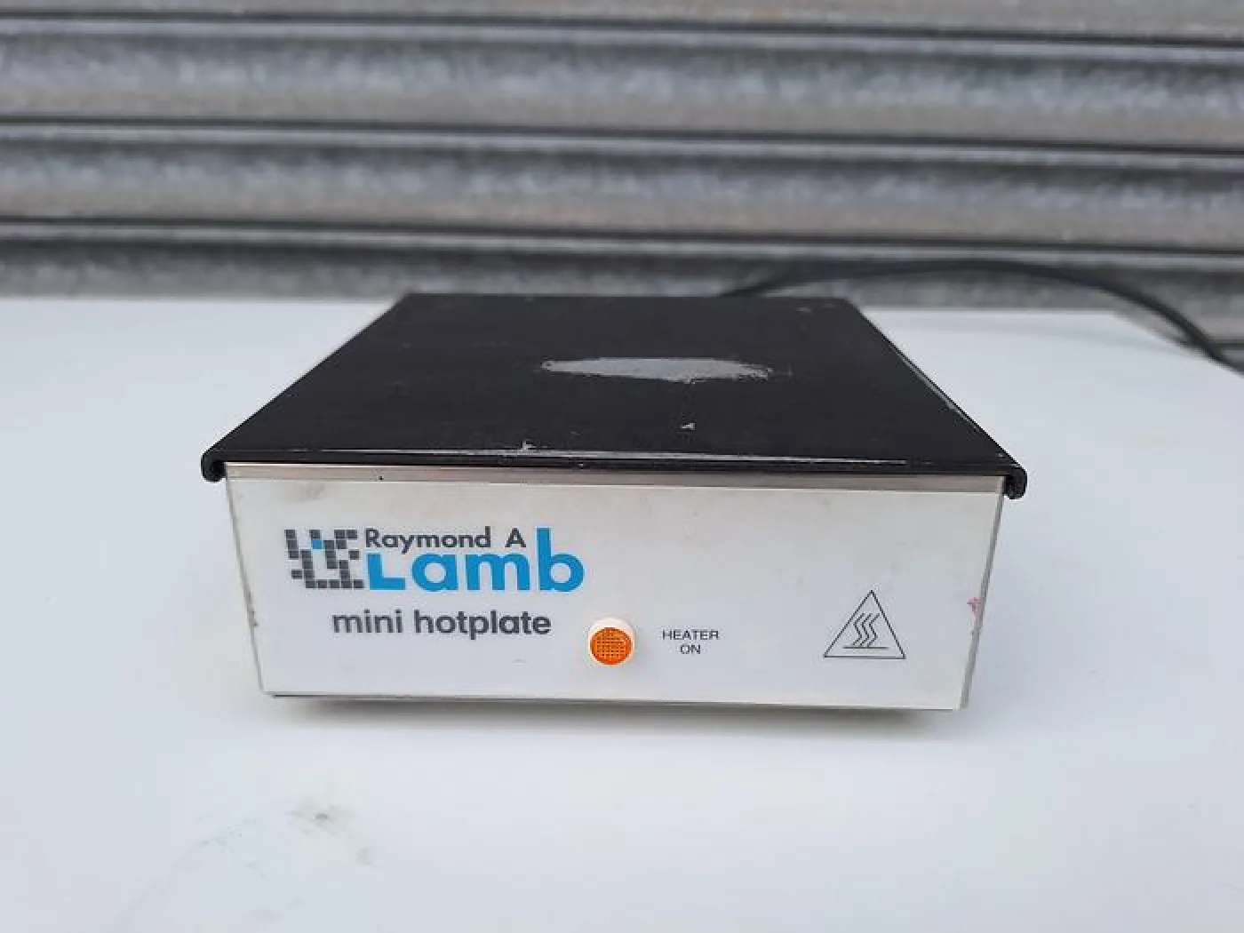 Raymond A Lamb E18.12 Mini Hotplate - 1
