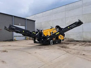 2024 Roco SPRINTER 1500 Screen Screener