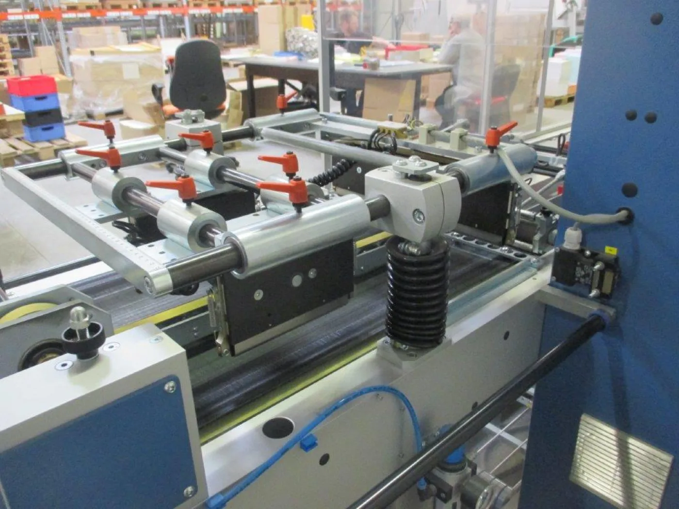 Verpackungsautomat Pfankuch VP-4502 mit Übergabestation ST 450 - 2