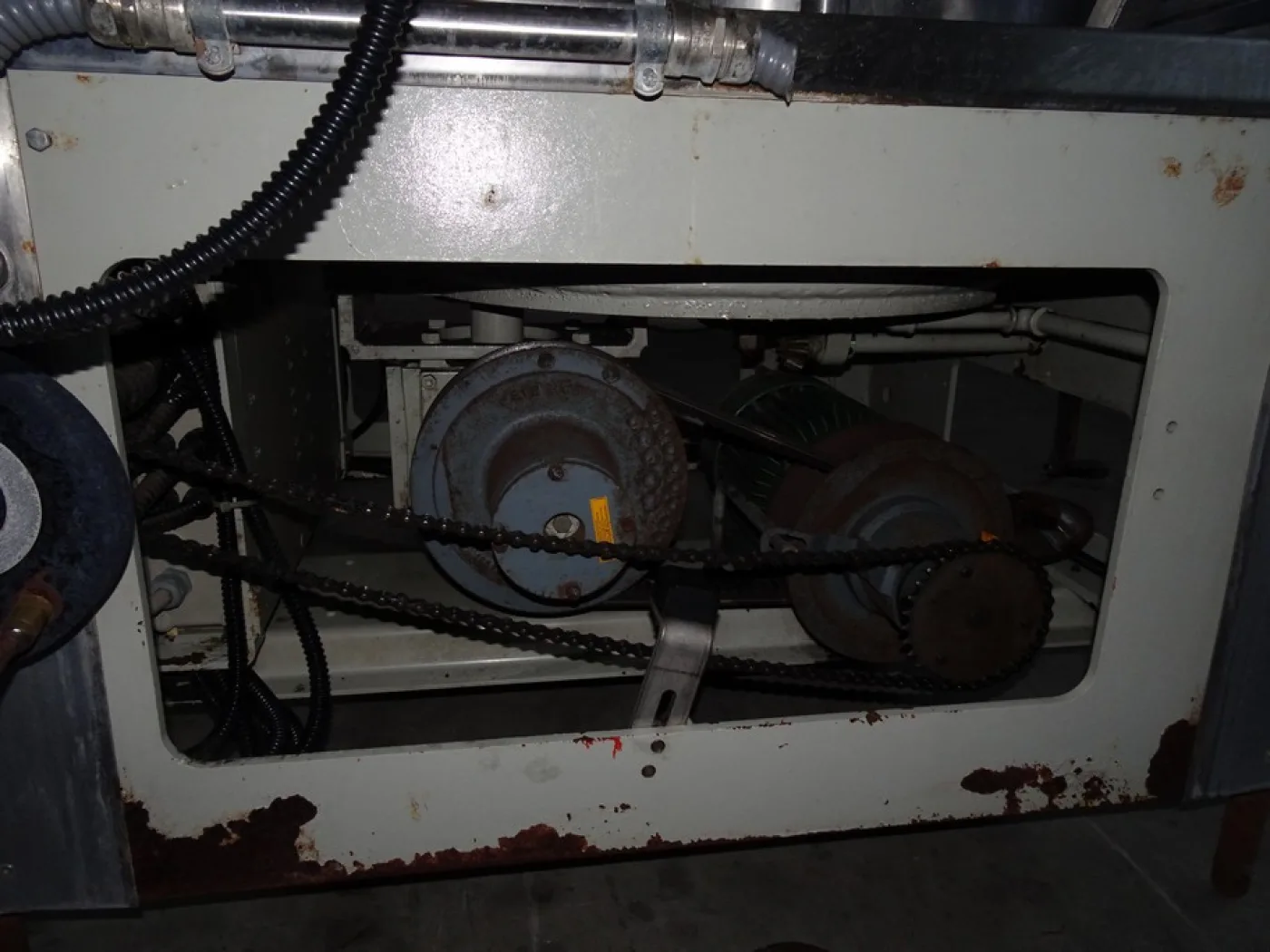 CORKING MACHINE FIRM BERTOLASO DELTA 408 WITH 8 HEADS FOR NATURAL CORK, SECOND-HAND MACHINE - 8