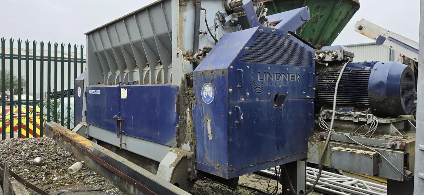 2005 Lindner Komet 2800 Single-Shaft Slow-Speed Shredder - 2