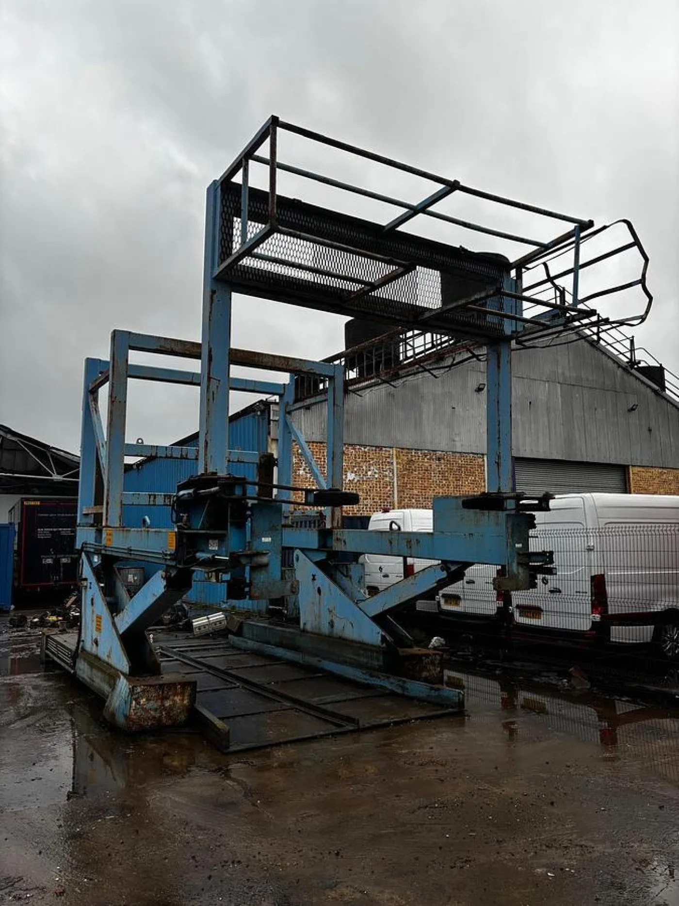 Container Tilter - 8