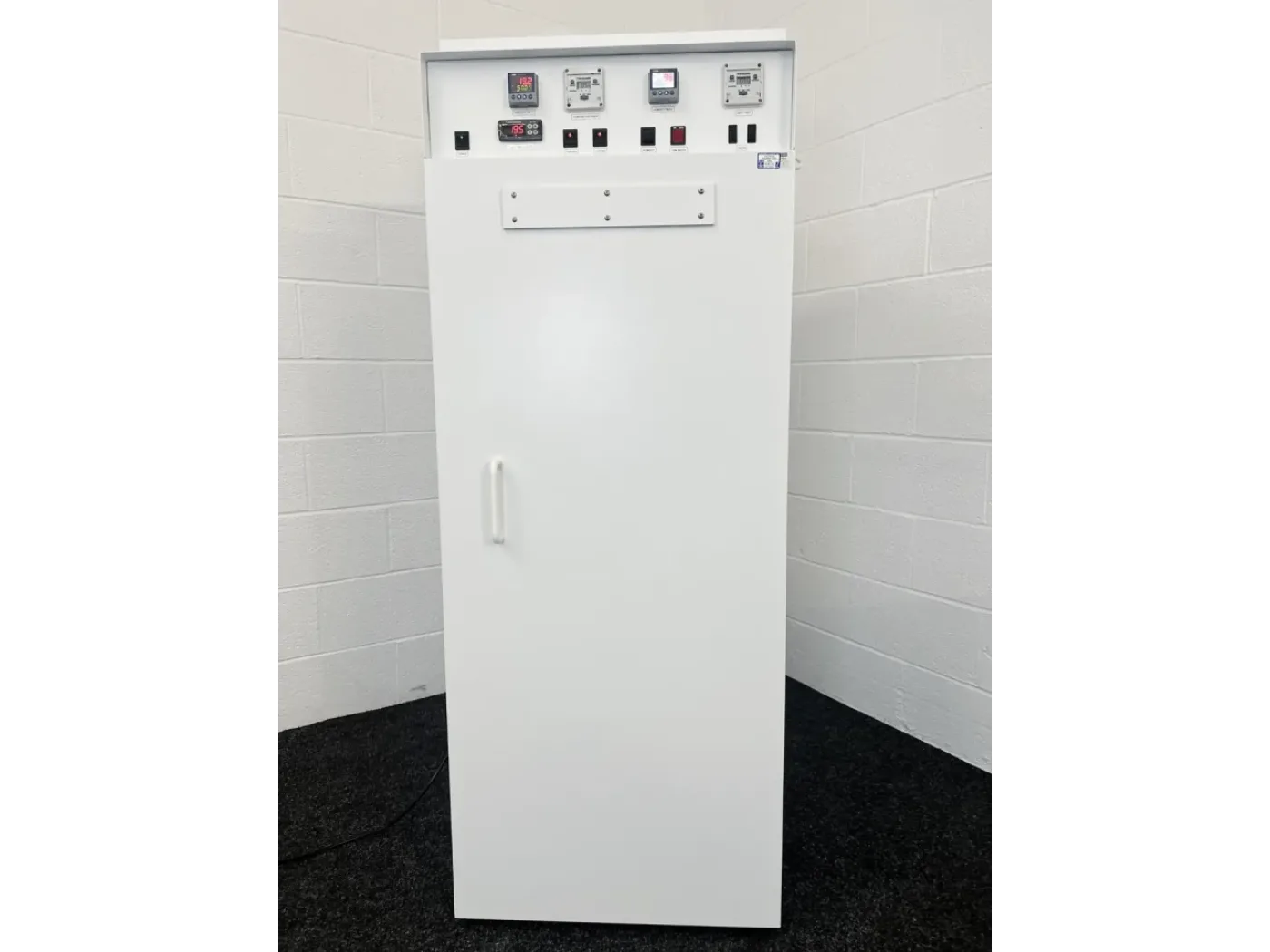 Leec SL3/RH Environmental Chamber - 1