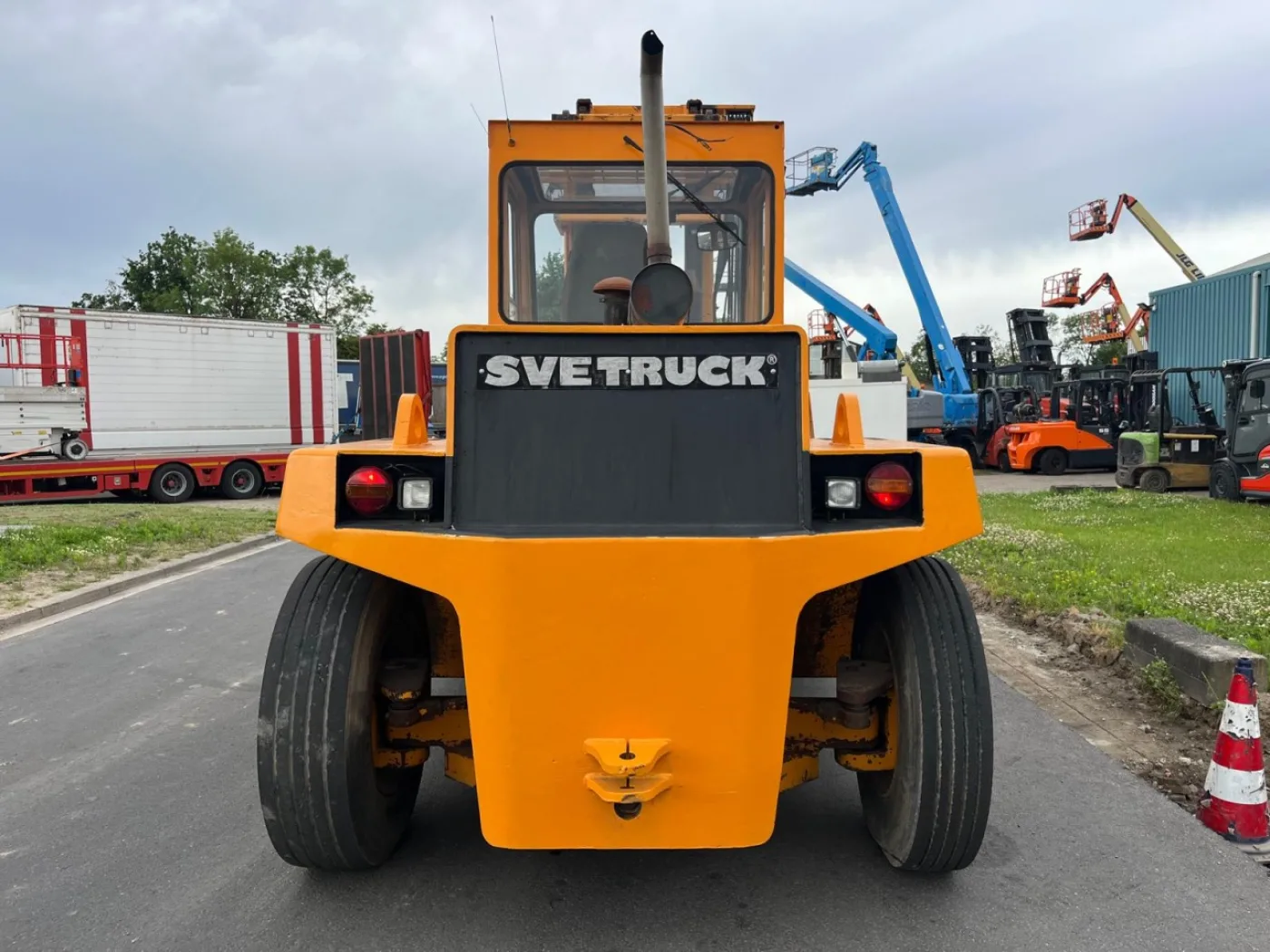 Svetruck 860-30 - 6