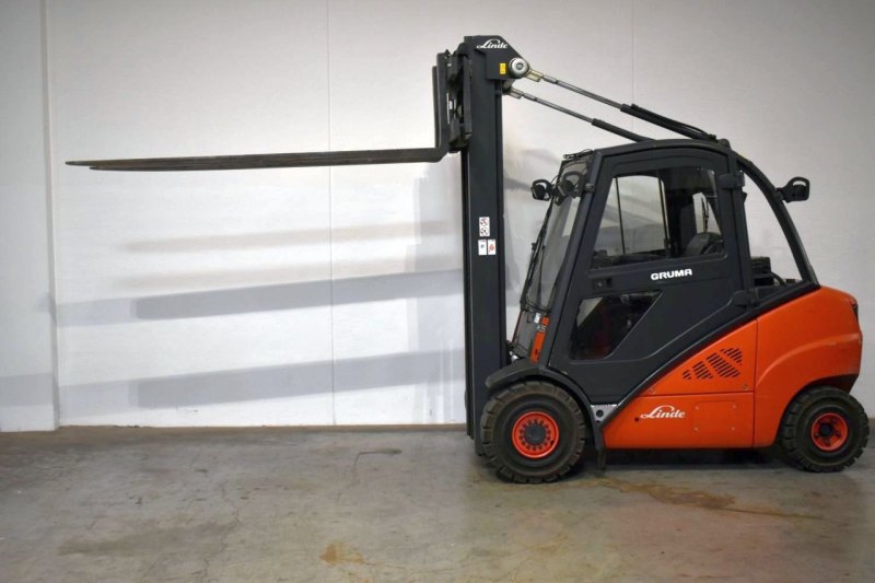Frontstapler Linde H 35 D 393 (2012)