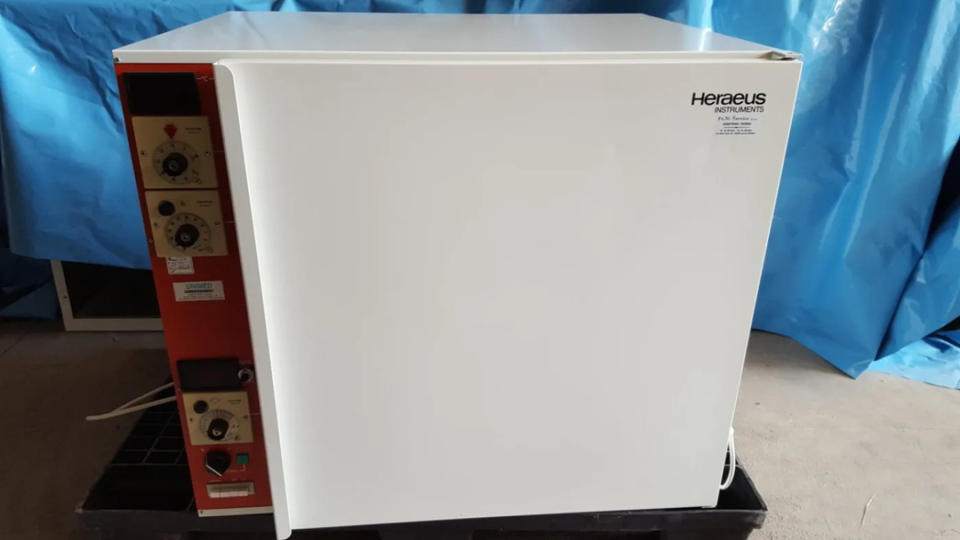 INCUBATORE – HARAEUS – MOD. B5060 - 1