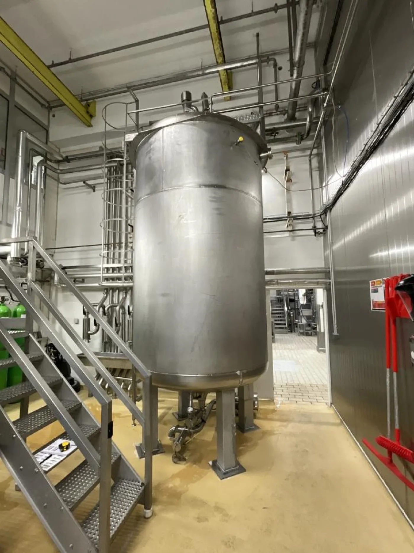 Unknown Circa 7000 Litre Stainless Steel Vertical Tank - 2