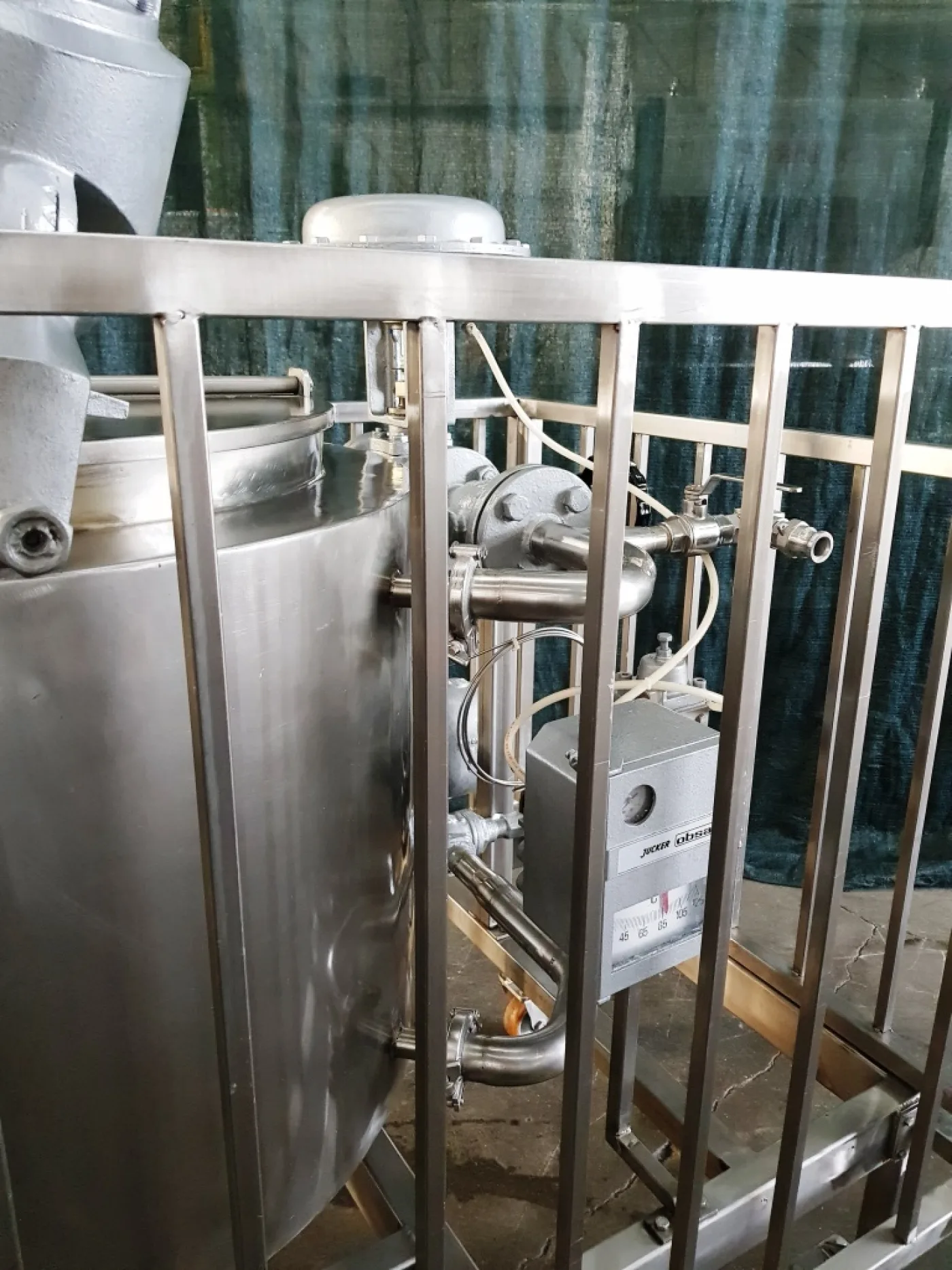 SERBATOIO CARRELLATO INCAMICIATO – TERMOINDUSTRIALE – MOD. 300 L - 2
