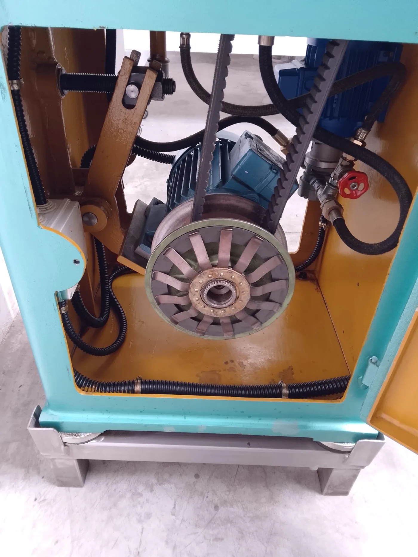 COMPRIMITRICE ROTATIVA – RONCHI – MOD. AM 13/8 - 5