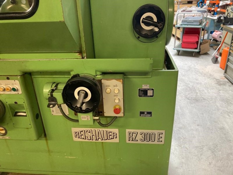 Gear Grindeing Machine – Reishauer RZ 300E